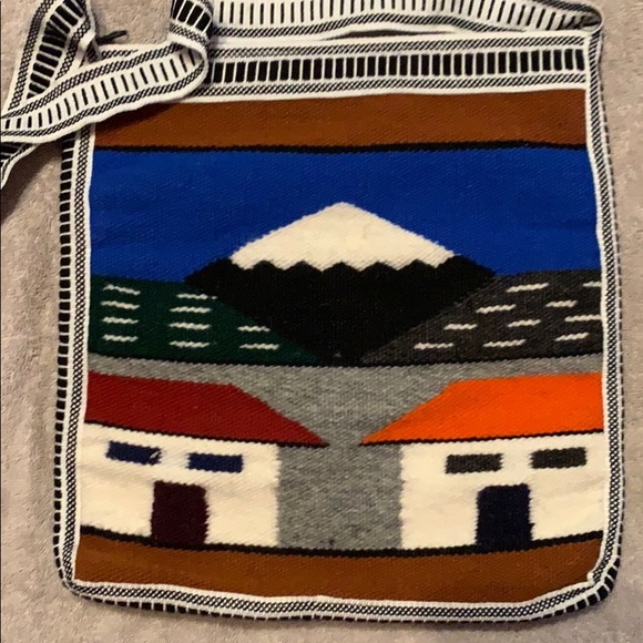 Handmade Bag Ecuador - Picture 2 of 2